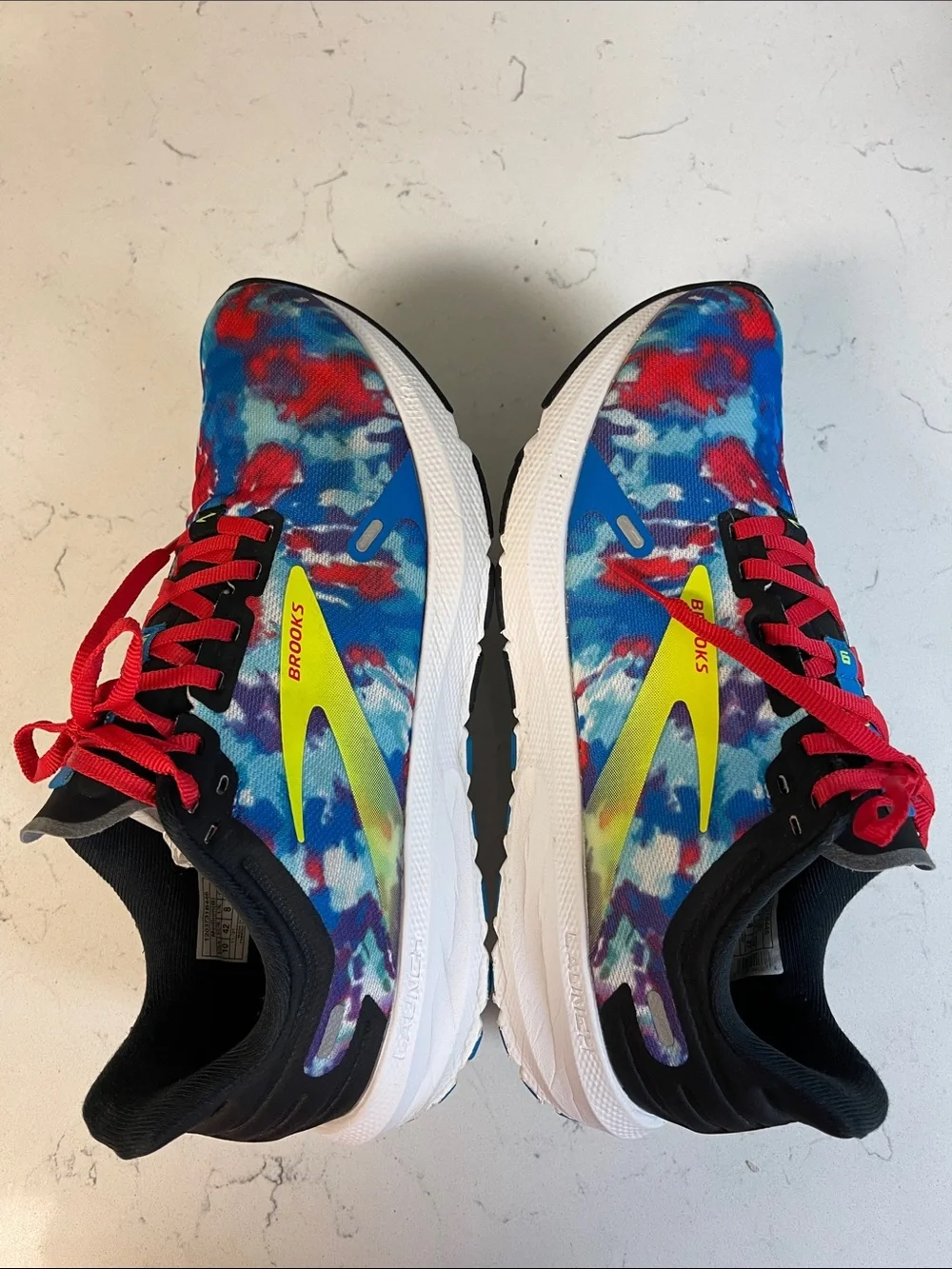 Brooks Woman’s Launch 9 'Multi Color' Tie Dye Size 10